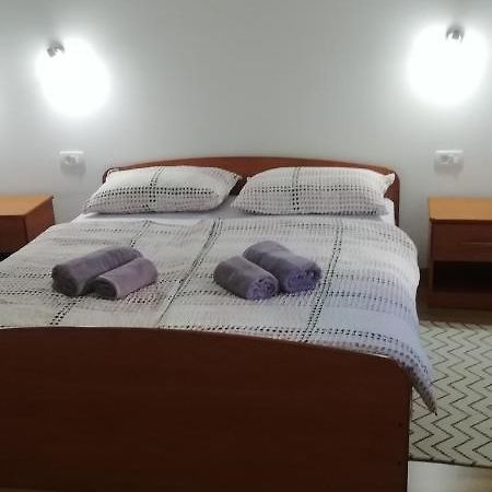 אוטוצאץ Apartman Luce מראה חיצוני תמונה