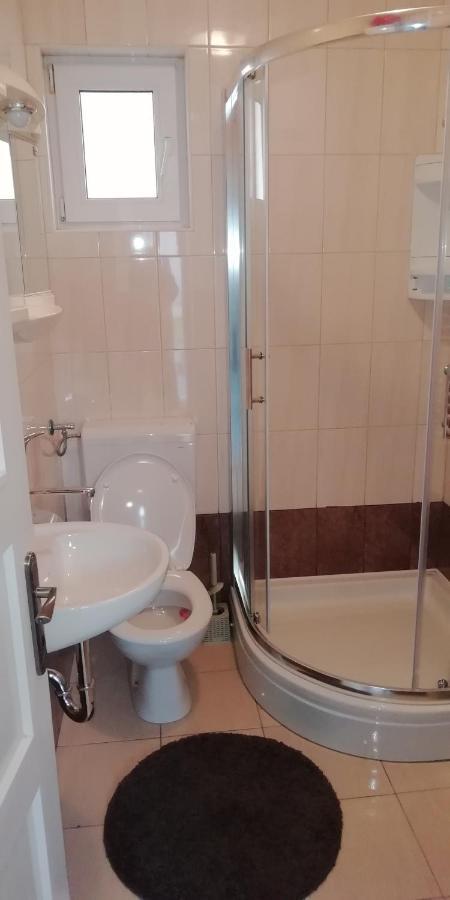 אוטוצאץ Apartman Luce מראה חיצוני תמונה